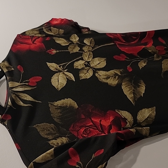 Knee length Dress - Picture 3 of 4